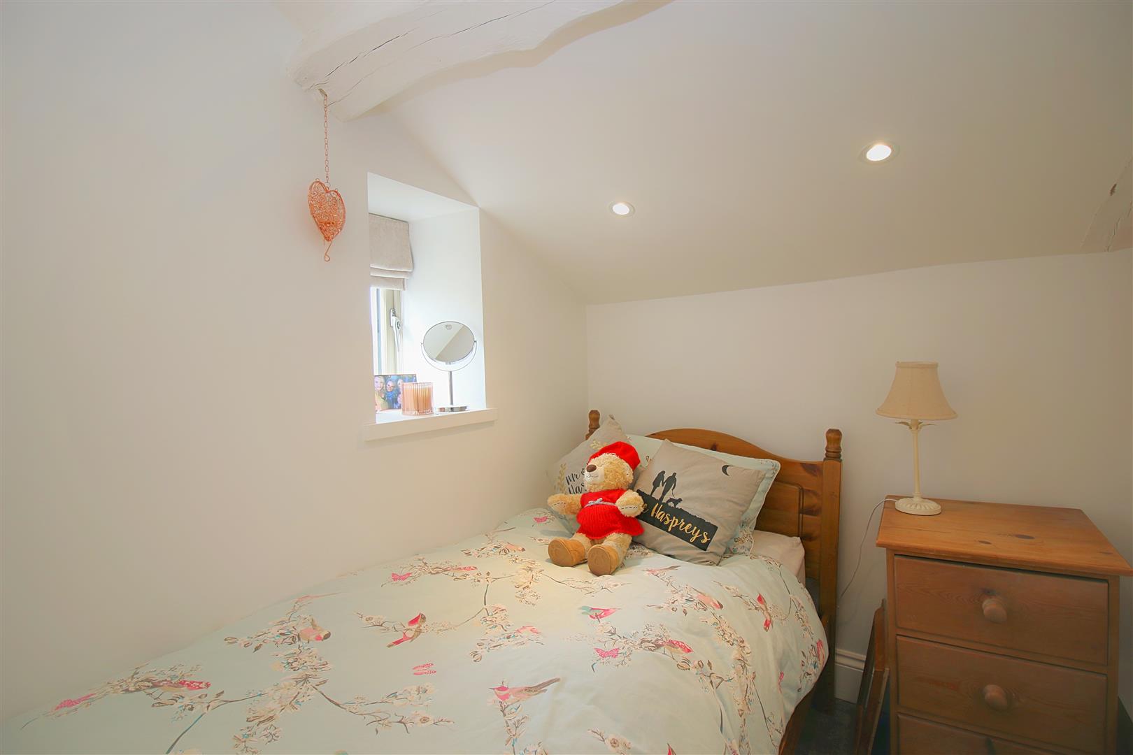 BEDROOM FIVE